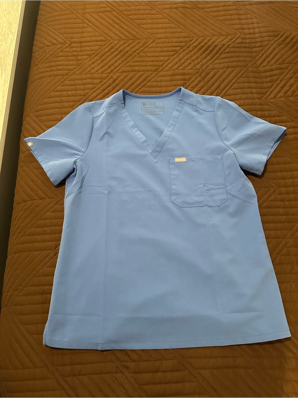 Figs Women’s Light Blue V-Neck Scrub Tee